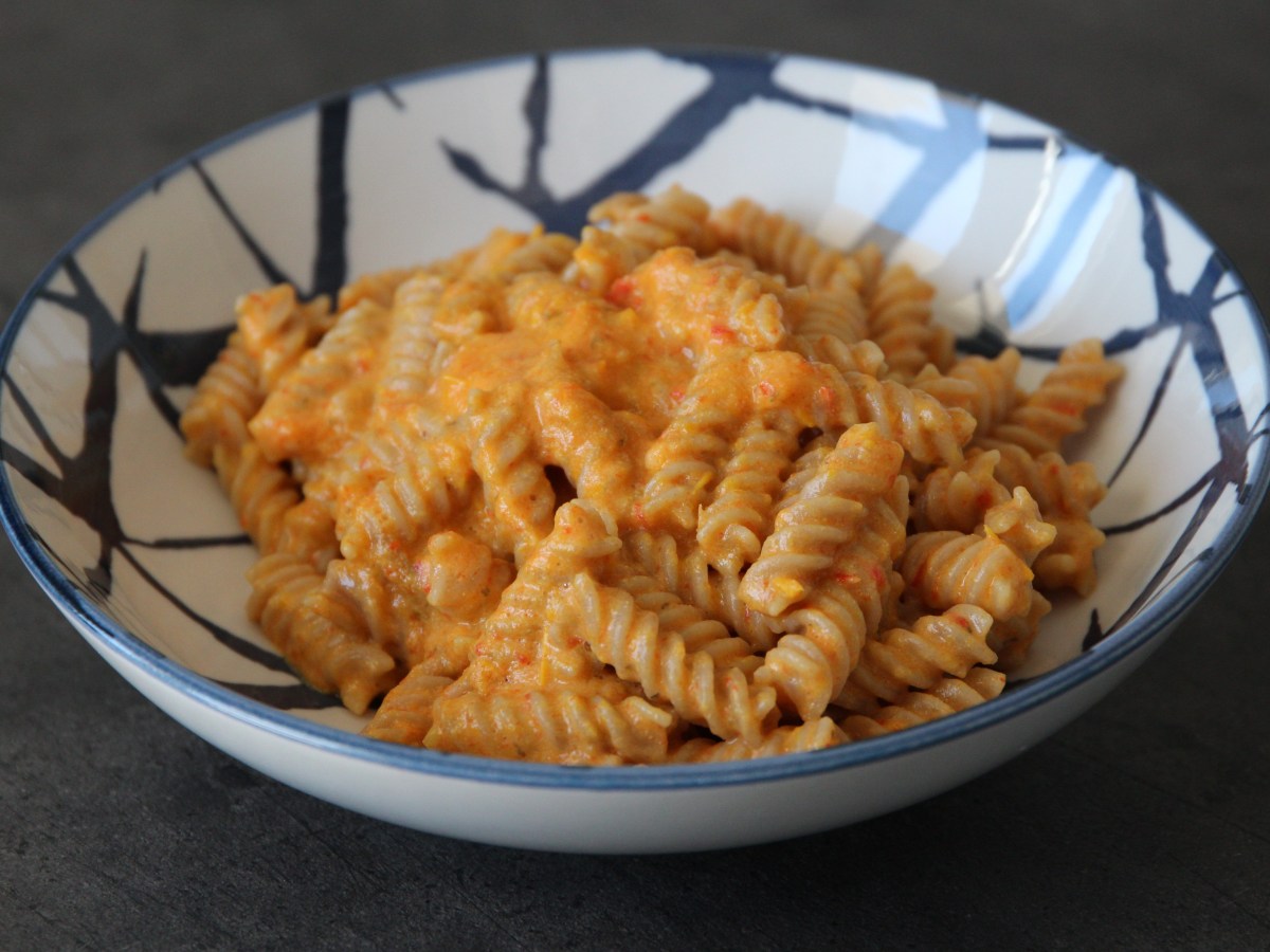 PASTA CON CREMA DI&nbsp;PEPERONI